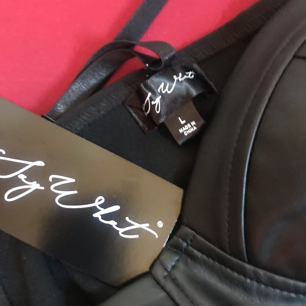 Say What. Faux leather Bodysuit.💃 - Picture 5 of 7